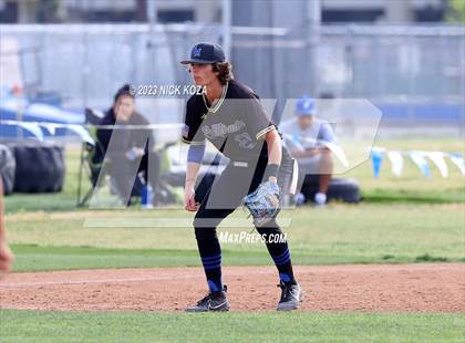 Thumbnail 2 in La Mirada vs. Gahr photogallery.