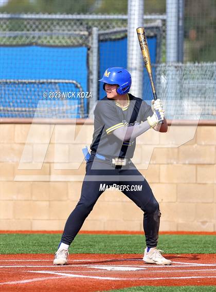 Thumbnail 3 in La Mirada vs. Gahr photogallery.