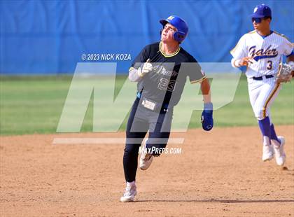 Thumbnail 1 in La Mirada vs. Gahr photogallery.