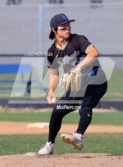 Thumbnail 1 in La Mirada vs. Gahr photogallery.