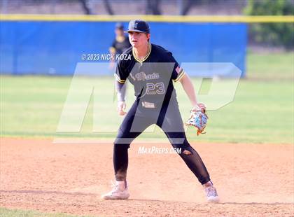 Thumbnail 3 in La Mirada vs. Gahr photogallery.