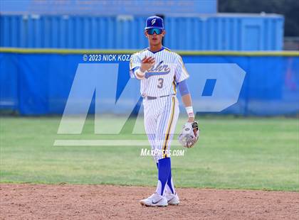 Thumbnail 3 in La Mirada vs. Gahr photogallery.