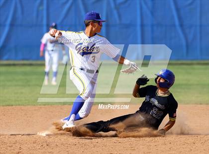 Thumbnail 1 in La Mirada vs. Gahr photogallery.