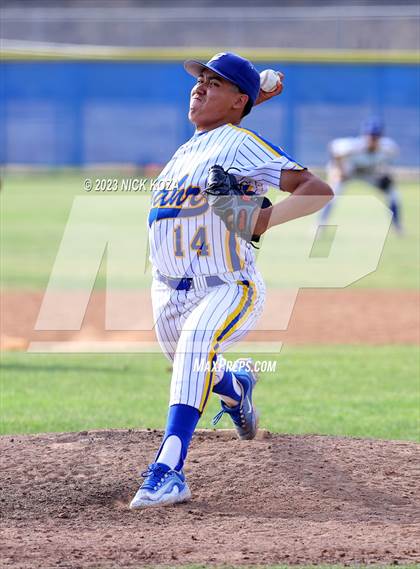 Thumbnail 1 in La Mirada vs. Gahr photogallery.