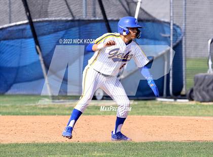 Thumbnail 3 in La Mirada vs. Gahr photogallery.