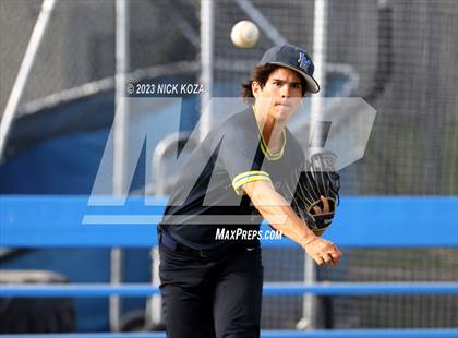 Thumbnail 3 in La Mirada vs. Gahr photogallery.
