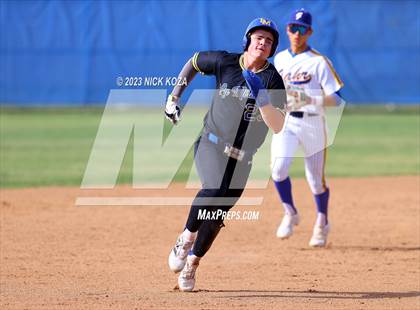 Thumbnail 2 in La Mirada vs. Gahr photogallery.
