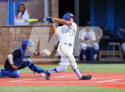 Thumbnail 3 in La Mirada vs. Gahr photogallery.