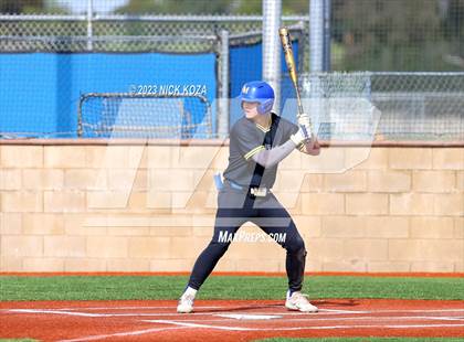 Thumbnail 1 in La Mirada vs. Gahr photogallery.