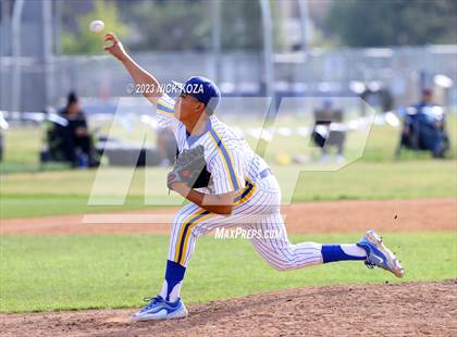 Thumbnail 1 in La Mirada vs. Gahr photogallery.