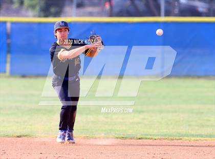 Thumbnail 3 in La Mirada vs. Gahr photogallery.