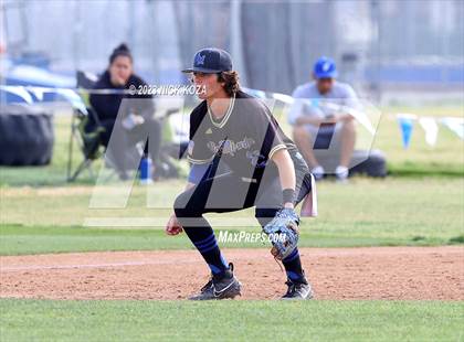 Thumbnail 3 in La Mirada vs. Gahr photogallery.