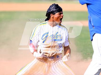 Thumbnail 3 in La Mirada vs. Gahr photogallery.