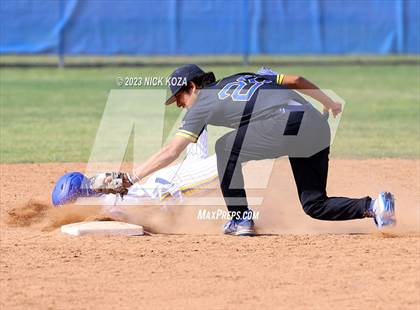 Thumbnail 3 in La Mirada vs. Gahr photogallery.