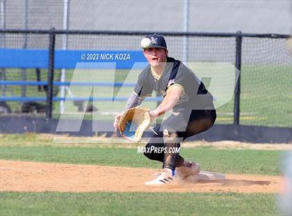 Thumbnail 2 in La Mirada vs. Gahr photogallery.