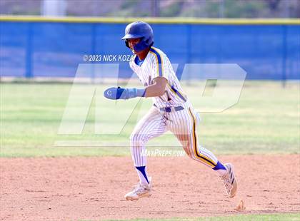 Thumbnail 2 in La Mirada vs. Gahr photogallery.