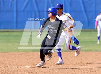 Thumbnail 2 in La Mirada vs. Gahr photogallery.