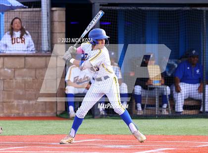 Thumbnail 3 in La Mirada vs. Gahr photogallery.