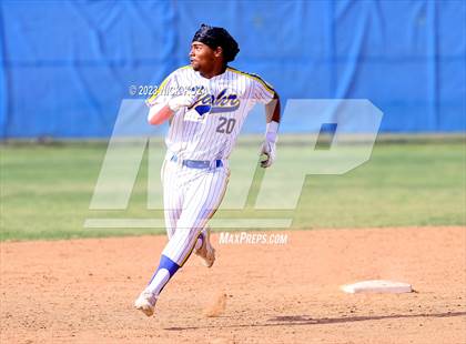 Thumbnail 3 in La Mirada vs. Gahr photogallery.