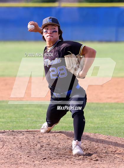 Thumbnail 2 in La Mirada vs. Gahr photogallery.