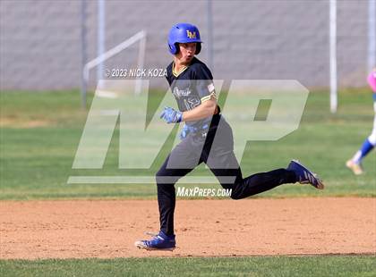 Thumbnail 2 in La Mirada vs. Gahr photogallery.