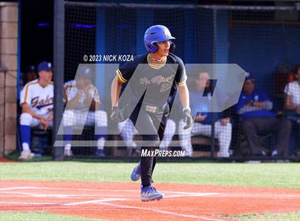 Thumbnail 3 in La Mirada vs. Gahr photogallery.