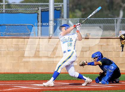 Thumbnail 2 in La Mirada vs. Gahr photogallery.