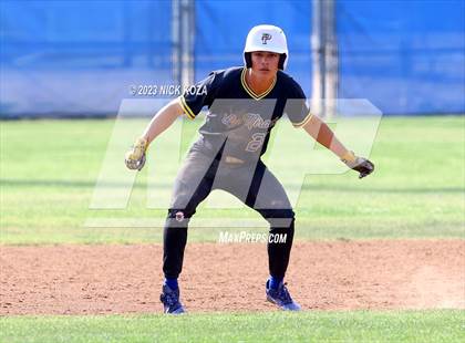 Thumbnail 1 in La Mirada vs. Gahr photogallery.