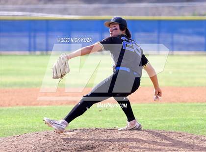 Thumbnail 3 in La Mirada vs. Gahr photogallery.