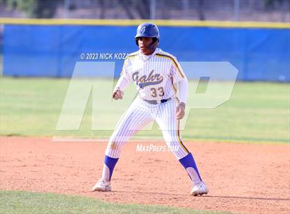 Thumbnail 3 in La Mirada vs. Gahr photogallery.