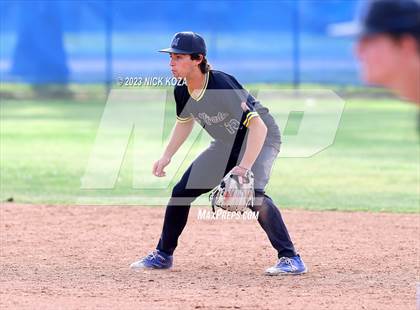 Thumbnail 3 in La Mirada vs. Gahr photogallery.