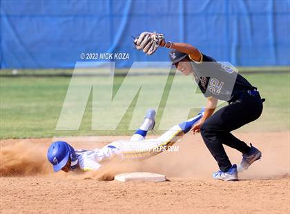 Thumbnail 1 in La Mirada vs. Gahr photogallery.