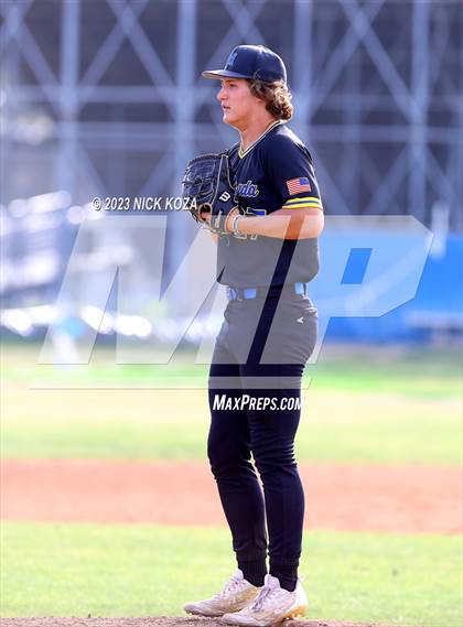 Thumbnail 1 in La Mirada vs. Gahr photogallery.