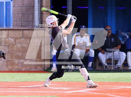 Thumbnail 2 in La Mirada vs. Gahr photogallery.