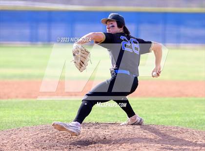 Thumbnail 1 in La Mirada vs. Gahr photogallery.
