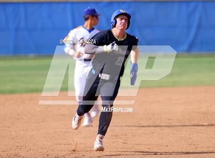 Thumbnail 3 in La Mirada vs. Gahr photogallery.