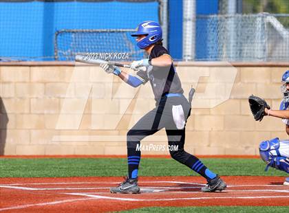 Thumbnail 3 in La Mirada vs. Gahr photogallery.