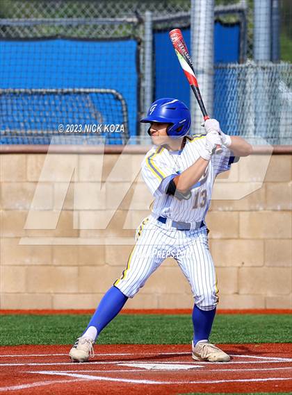 Thumbnail 3 in La Mirada vs. Gahr photogallery.