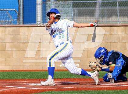 Thumbnail 2 in La Mirada vs. Gahr photogallery.