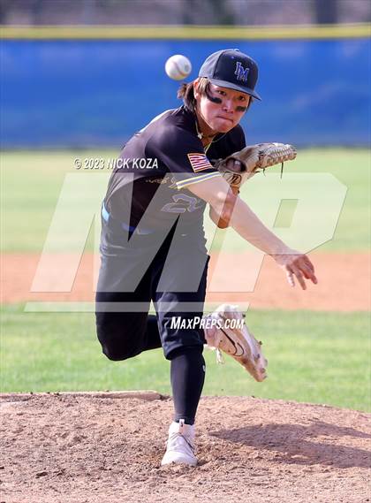 Thumbnail 3 in La Mirada vs. Gahr photogallery.