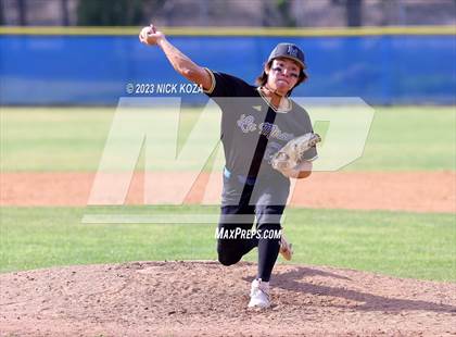 Thumbnail 2 in La Mirada vs. Gahr photogallery.