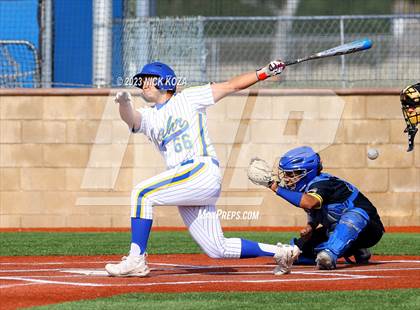 Thumbnail 1 in La Mirada vs. Gahr photogallery.