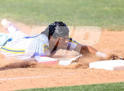 Thumbnail 1 in La Mirada vs. Gahr photogallery.