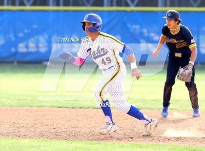 Thumbnail 3 in La Mirada vs. Gahr photogallery.