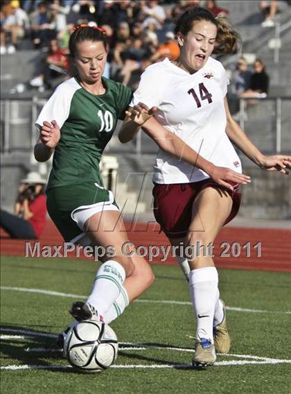 Thumbnail 1 in Torrey Pines vs. Poway (CIF SDS D1 Final) photogallery.