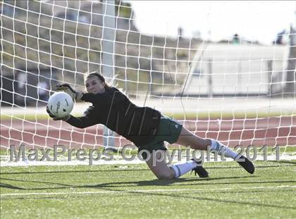 Thumbnail 1 in Torrey Pines vs. Poway (CIF SDS D1 Final) photogallery.