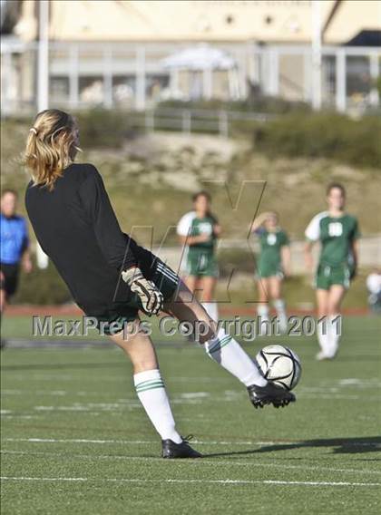 Thumbnail 1 in Torrey Pines vs. Poway (CIF SDS D1 Final) photogallery.