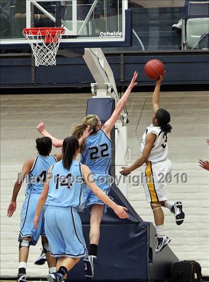 Thumbnail 1 in Dougherty Valley vs. Bishop O'Dowd (CIF NCS D3 Final) photogallery.