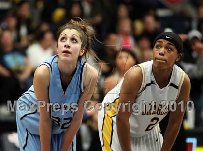 Thumbnail 3 in Dougherty Valley vs. Bishop O'Dowd (CIF NCS D3 Final) photogallery.