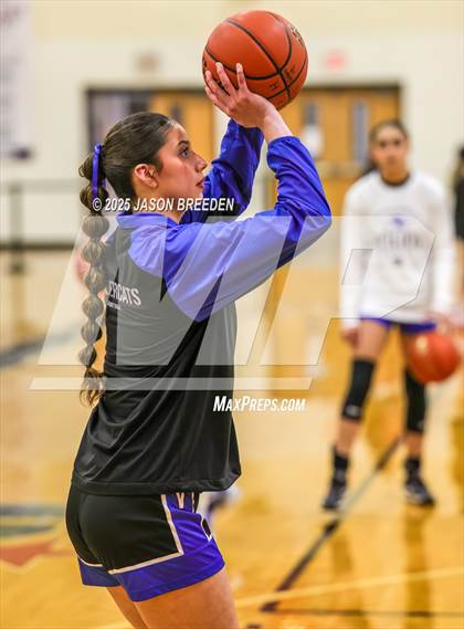 Thumbnail 1 in Vela @ Palmview (UIL 5A Region IV D1 Area Basketball) photogallery.
